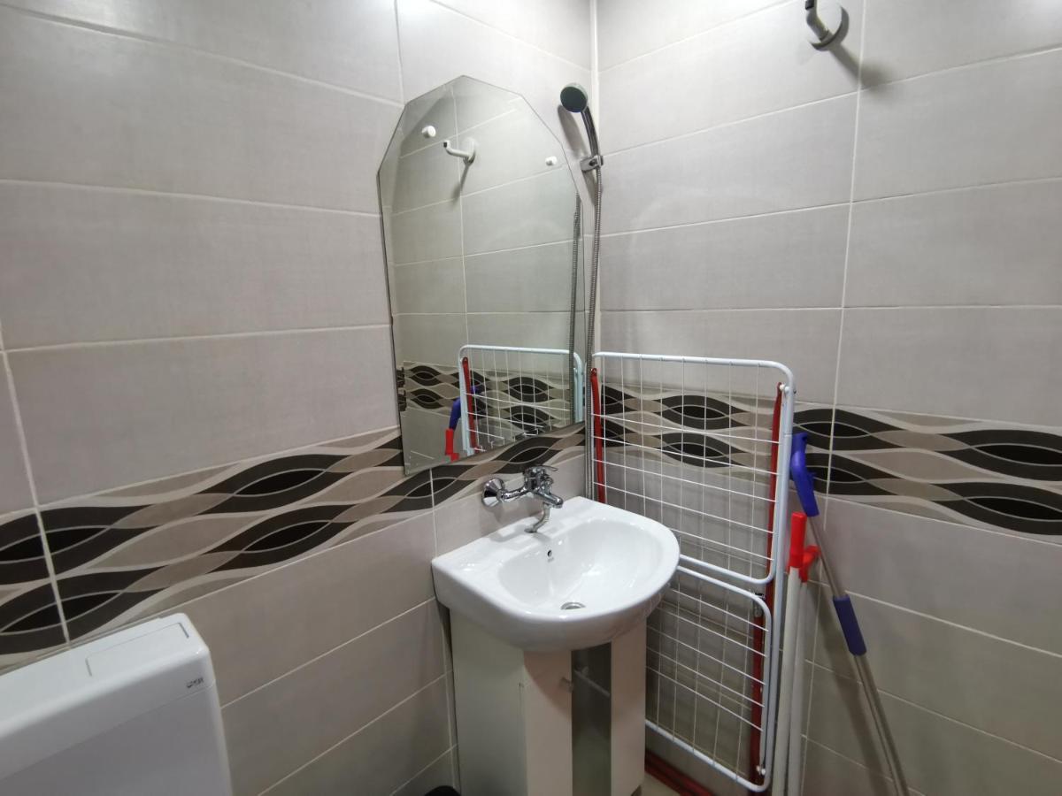 Central Apartment Targovishte Esterno foto