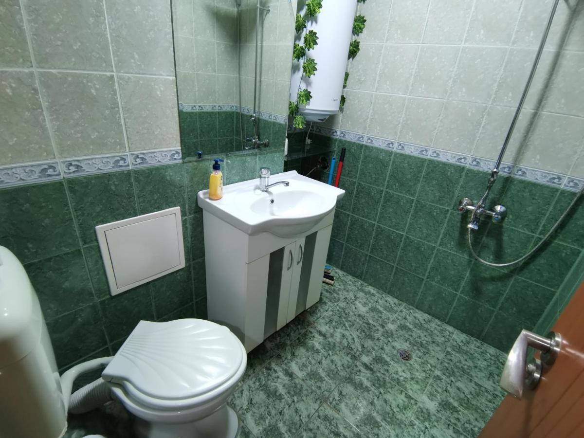 Central Apartment Targovishte Esterno foto